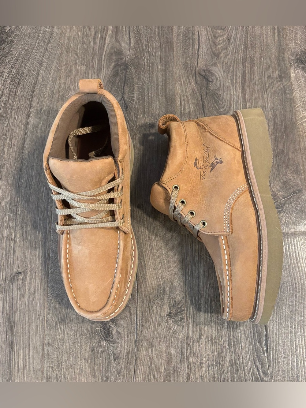 Fin & Feather Full Grain Leather Chukka Boots in Tan/Nubuck Men’s size 8.5D